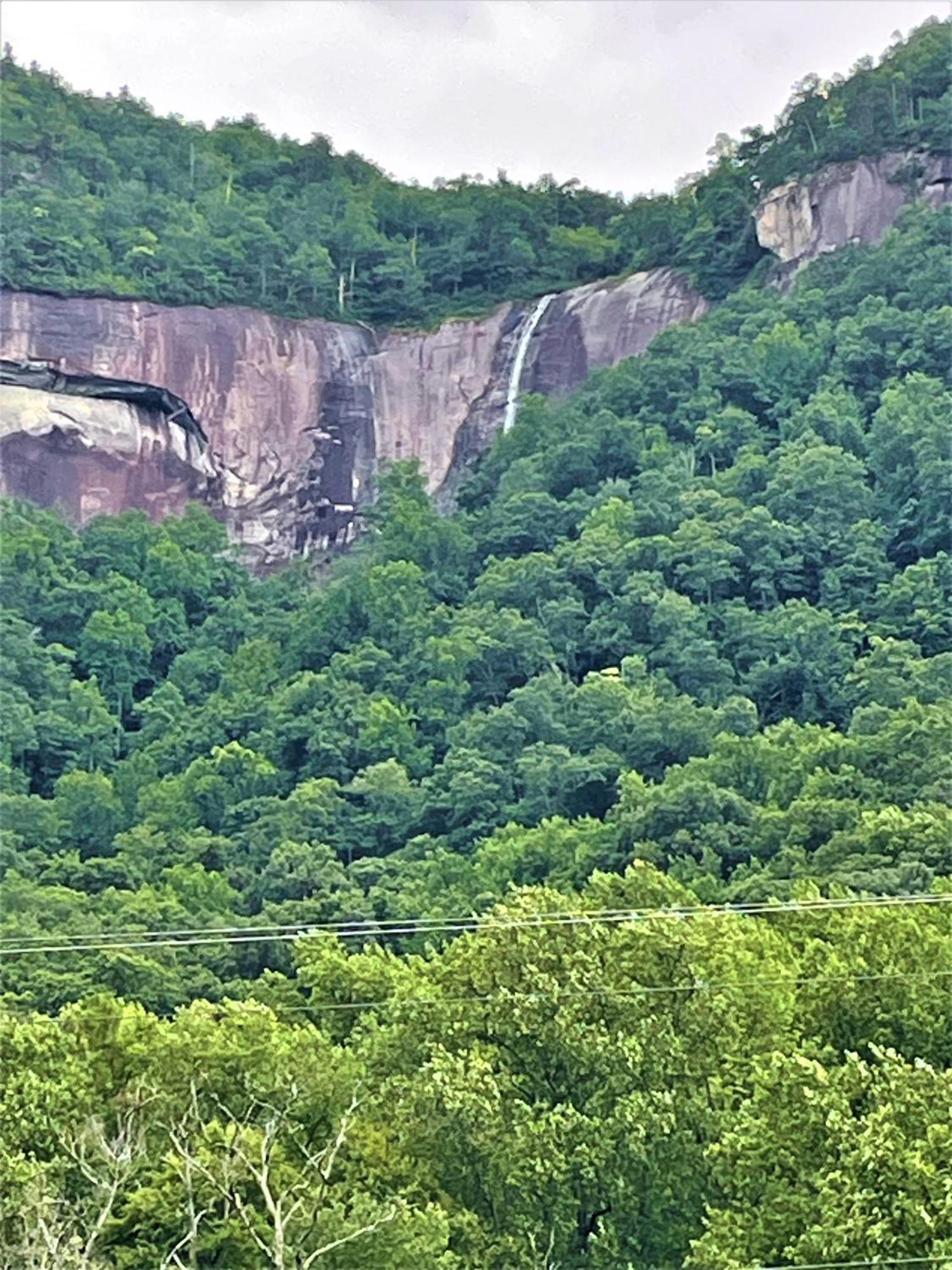 The Evening Shade River Lodge And Cabins Chimney Rock Exterior photo